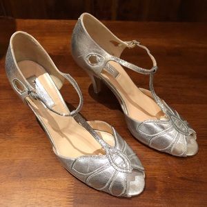 Rachel Simpson silver heels size 9